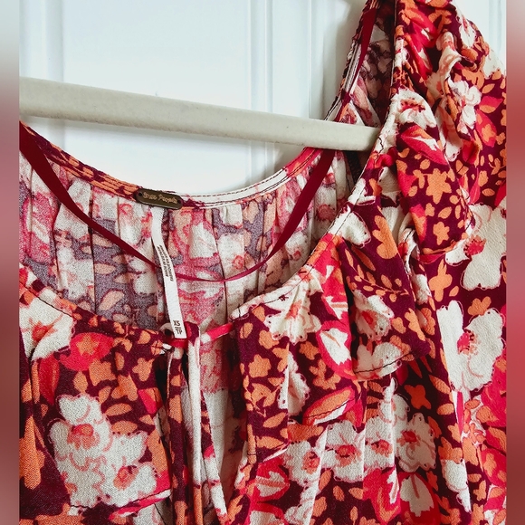 Free People $88 retail top - Picture 7 of 13